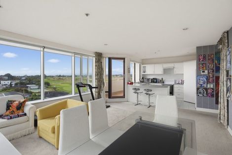 Photo of property in The Links, 20/378-382 Kapiti Road, Paraparaumu Beach, Paraparaumu, 5032