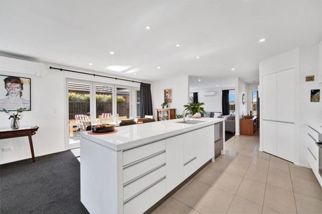 Photo of property in 16 Whitau Place, Marshland, Christchurch, 8083