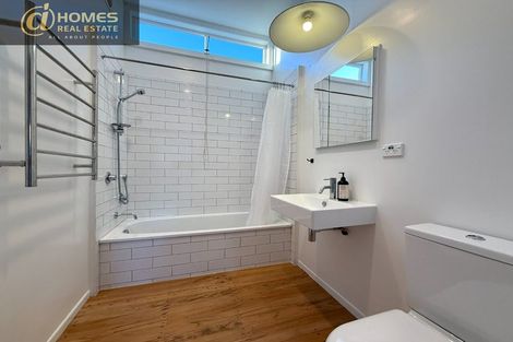 Photo of property in 14 Riverview Road, New Lynn, Auckland, 0600