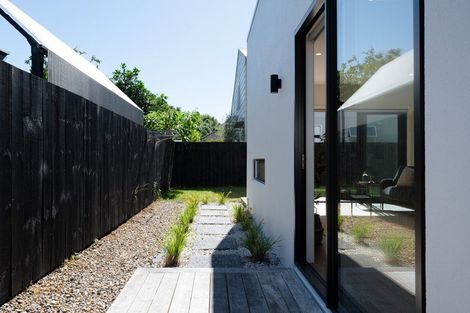 Photo of property in 3/64 Banbury Crescent, Fairfield, Hamilton, 3214