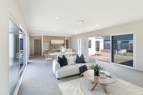 Photo of property in 143 Silver Peaks Drive, West Melton, 7618