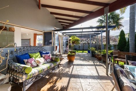 Photo of property in 207 Avenue Road, Greenmeadows, Napier, 4112