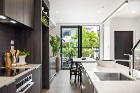 Photo of property in 2/19 Windlass Street, Long Bay, Auckland, 0630