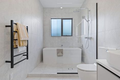 Photo of property in 41 Surf View Crescent, Red Beach, 0932