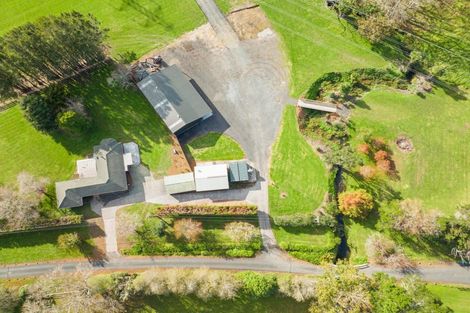 Photo of property in 12 Brookvale Lane, Taupaki, Henderson, 0782