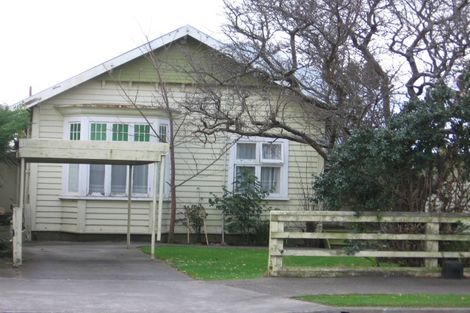 Photo of property in 437 College Street, Hokowhitu, Palmerston North, 4410