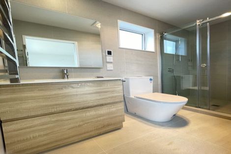 Photo of property in 20d Edwards Avenue, Henderson, Auckland, 0610