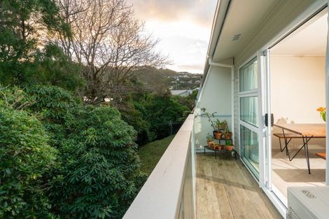 Photo of property in 33 Delhi Crescent, Khandallah, Wellington, 6035