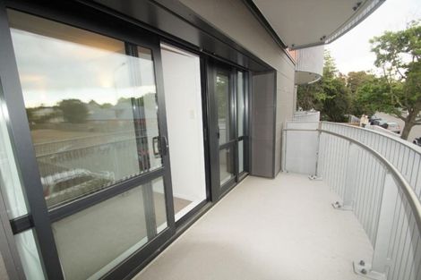 Photo of property in Gloucester Towers, 5/28 Gloucester Street, Christchurch Central, Christchurch, 8013