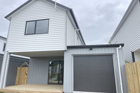 Photo of property in 13 Farranfore Road, Opaheke, Papakura, 2113