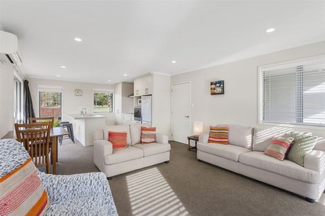 Photo of property in 56 Waratah Street, Avondale, Christchurch, 8061