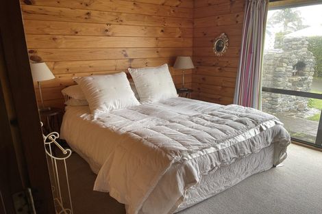 Photo of property in 132 Beach Road, Haumoana, 4102