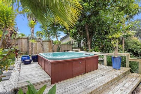 Photo of property in 43 Vintage Drive, Henderson, Auckland, 0612