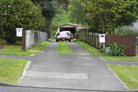 Photo of property in 27a Riversdale Drive, Merrilands, New Plymouth, 4312