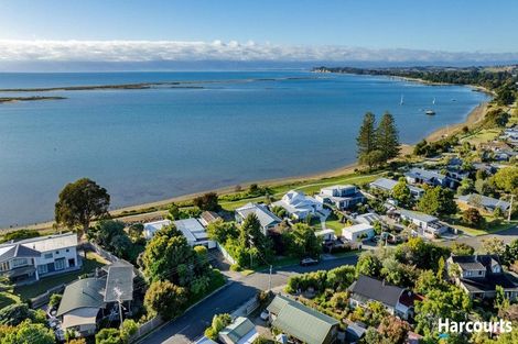 Photo of property in 5 Trewavas Street, Motueka, 7120