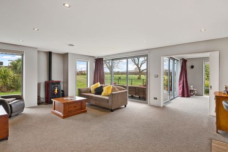 Photo of property in 28 Springwater Avenue, Northwood, Christchurch, 8051