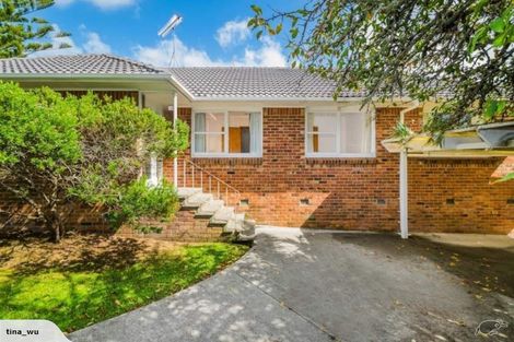 Photo of property in 122 Moore Street, Hillcrest, Auckland, 0627