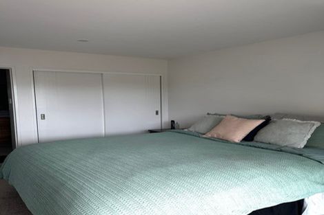 Photo of property in 15 Oki Place, Glenfield, 0629