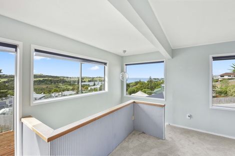 Photo of property in 9 Everard Avenue, Army Bay, Whangaparaoa, 0930