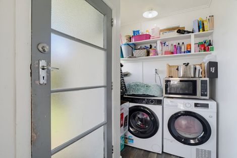 Photo of property in 12 Mosston Road, Castlecliff, Whanganui, 4501