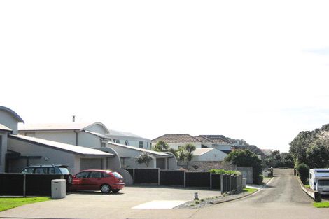 Photo of property in 3b Belt Road, Moturoa, New Plymouth, 4310