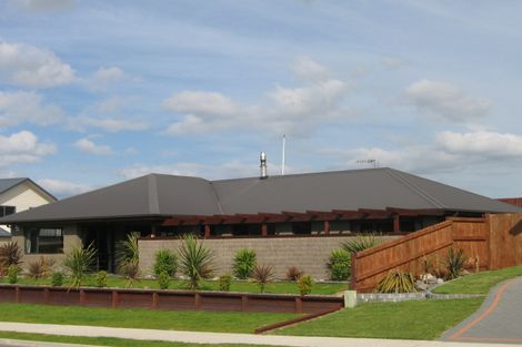 Photo of property in 23 Heaphy Place, Pukehangi, Rotorua, 3015