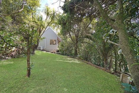 Photo of property in 1/22 Rangatira Road, Birkenhead, Auckland, 0626