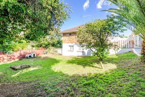 Photo of property in 2/55 Glenmore Road, Sunnyhills, Auckland, 2010