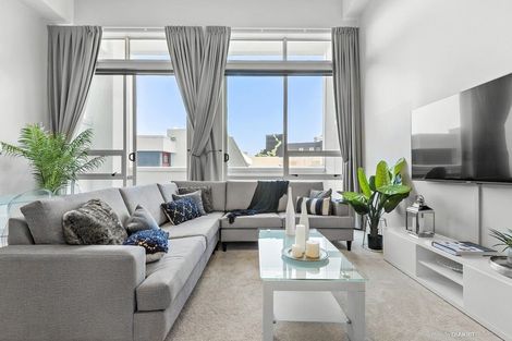 Photo of property in Stadium Garden Flats, 117/107 Thorndon Quay, Pipitea, Wellington, 6011