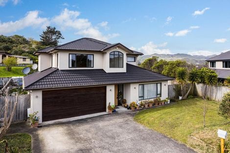Photo of property in 10 Fiordland Place, Aotea, Porirua, 5024