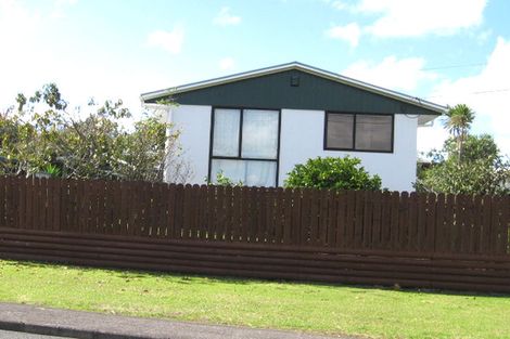 Photo of property in 29 Abbotleigh Avenue, Te Atatu Peninsula, Auckland, 0610