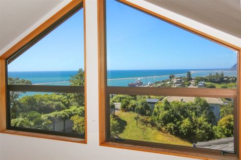 Photo of property in 129 Princes Drive, Britannia Heights, Nelson, 7010