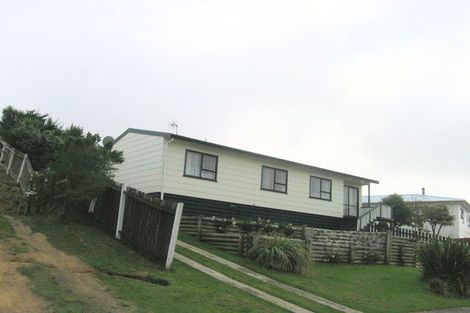 Photo of property in 35 Almora View, Ascot Park, Porirua, 5024
