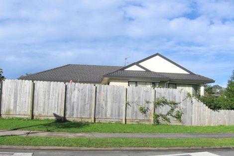 Photo of property in 1 Magee Place, East Tamaki Heights, Auckland, 2016