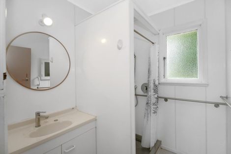 Photo of property in 34 Tarahua Road, Vogeltown, New Plymouth, 4310