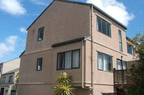 Photo of property in Lynn Park Terrace, 1/12 Ambrico Place, New Lynn, Auckland, 0600