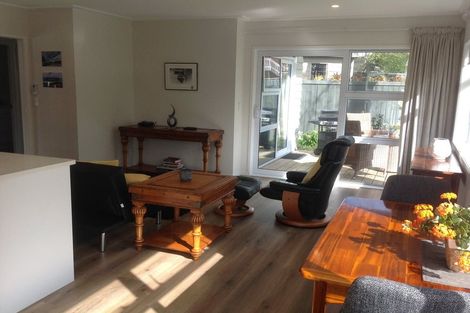 Photo of property in 14 Sale Street, Cockle Bay, Auckland, 2014