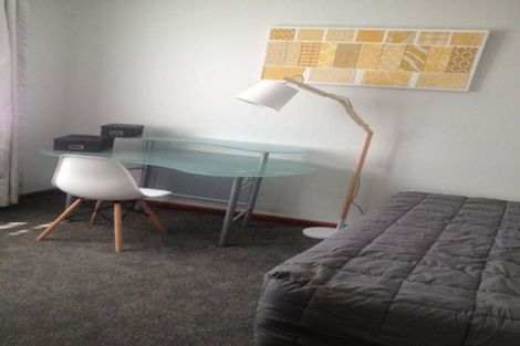 Photo of property in 16 Freyberg Street, Roslyn, Palmerston North, 4414