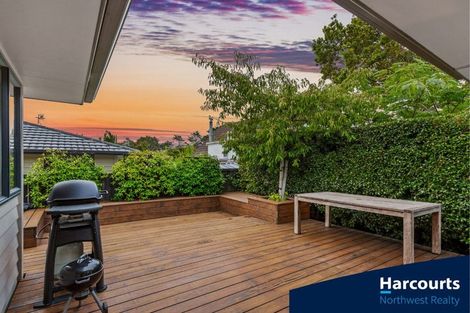 Photo of property in 169j Colwill Road, Massey, Auckland, 0614