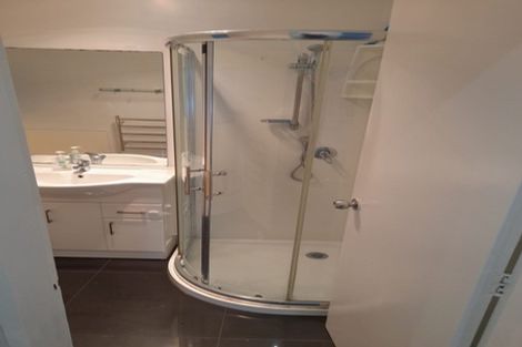 Photo of property in 62 Colchester Crescent, Newlands, Wellington, 6037