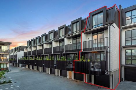 Photo of property in 9a Windlass Street, Long Bay, Auckland, 0630