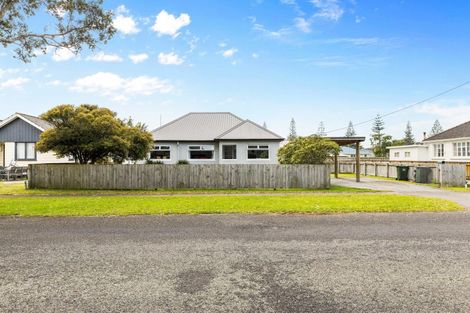 Photo of property in 90 Centennial Avenue, Waitara, 4320
