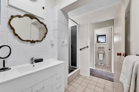 Photo of property in 5 Ruskin Place, Westown, New Plymouth, 4310