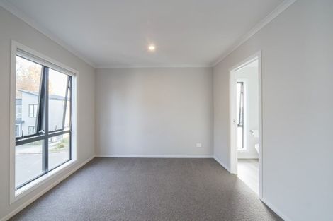 Photo of property in 12 Emmadale Lane, Hamilton East, Hamilton, 3216