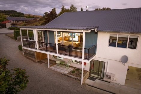 Photo of property in 9 Rimu Lane, Wanaka, 9305