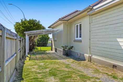 Photo of property in 464 Devonport Road, Tauranga South, Tauranga, 3112