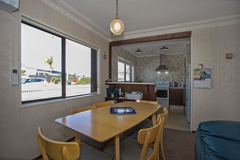 Photo of property in 9a Tutchen Street, Tauranga, 3110
