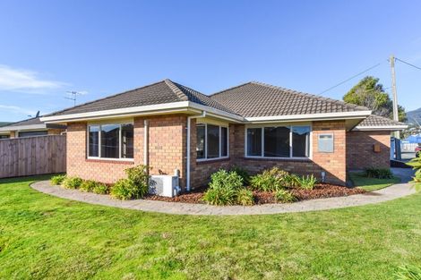 Photo of property in 68 Parkers Road, Tahunanui, Nelson, 7011