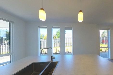 Photo of property in 2 Hauhake Lane, Omokoroa, 3114