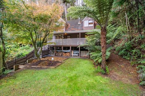 Photo of property in 32 Elmslie Road, Pinehaven, Upper Hutt, 5019